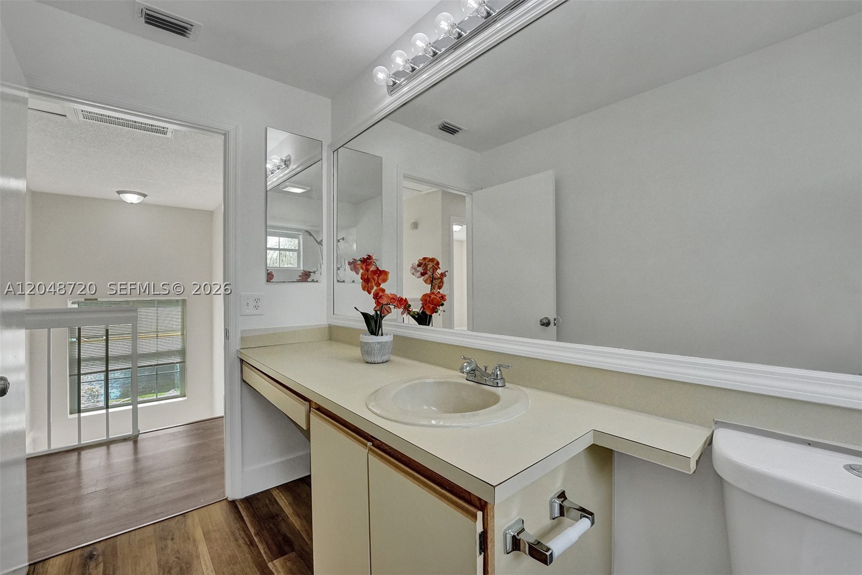 LAWRENCE GROVE 1 - Residential Lease