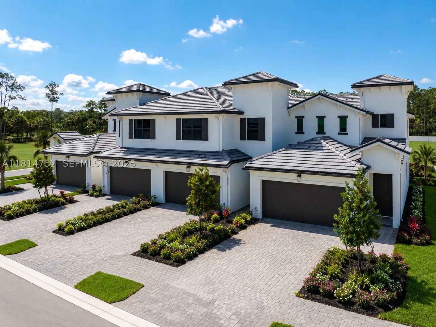 SANTA BARBARA PLACE - Residential