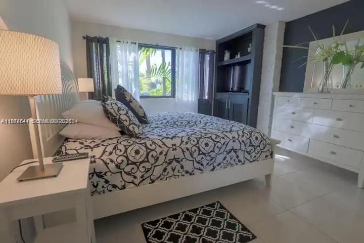 YACHT CLUB CONDO (THE) - Residential