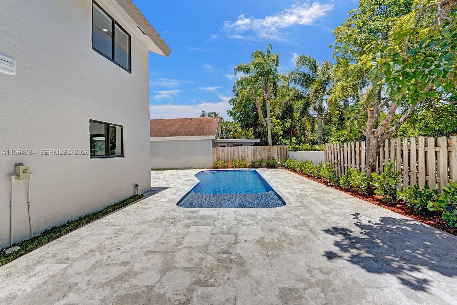 CAPTIVA - Residential