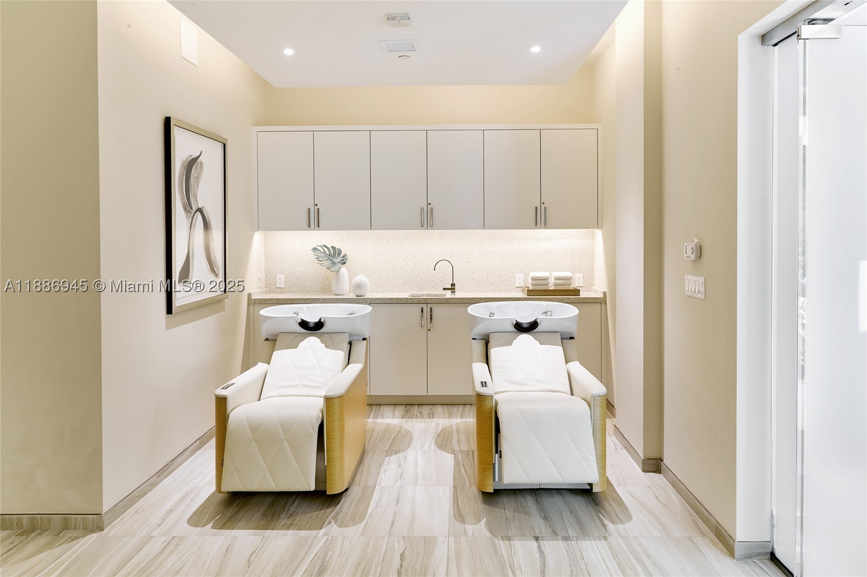 OCEAN TOWER TWO CONDO - Residential