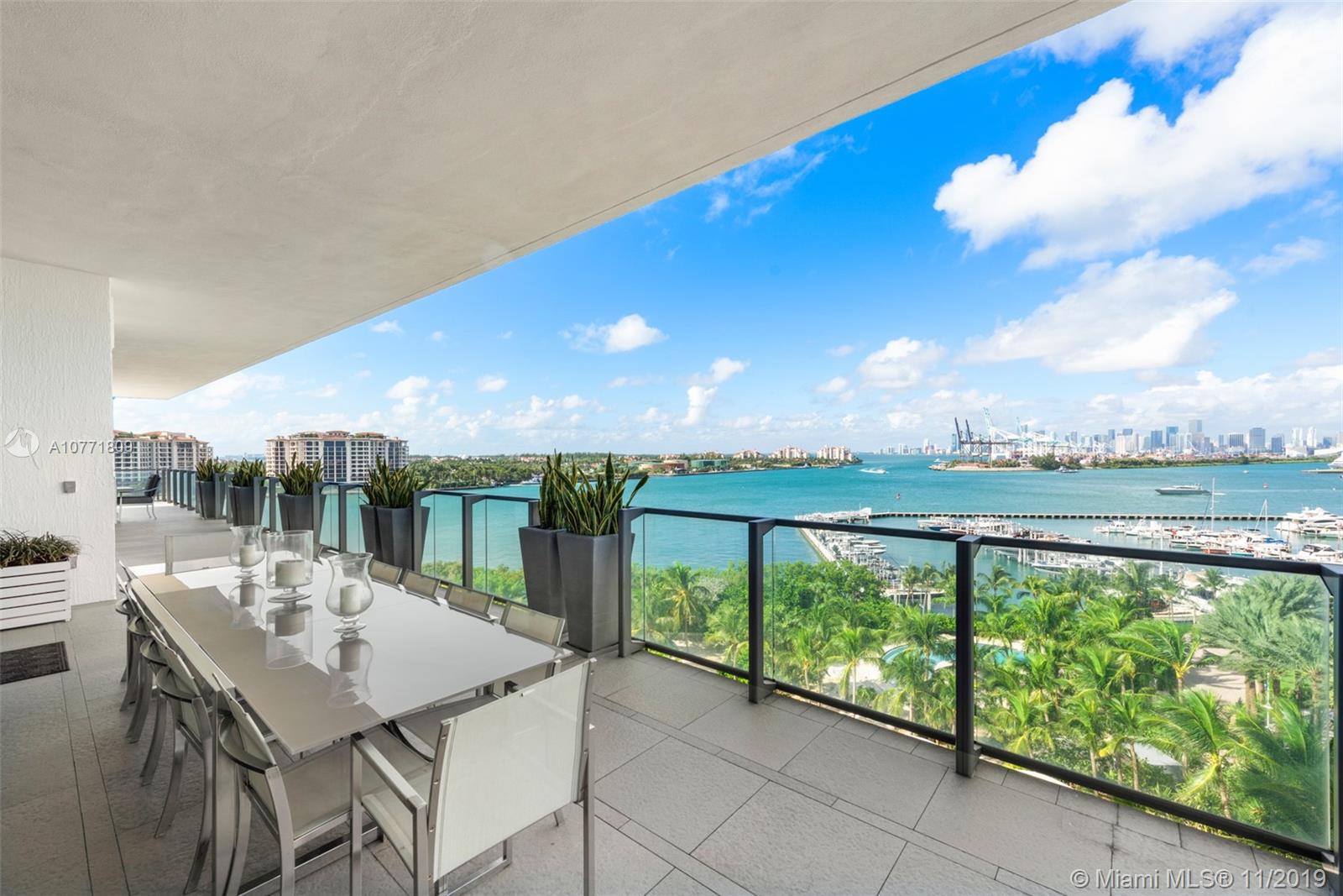 APOGEE CONDO - Residential