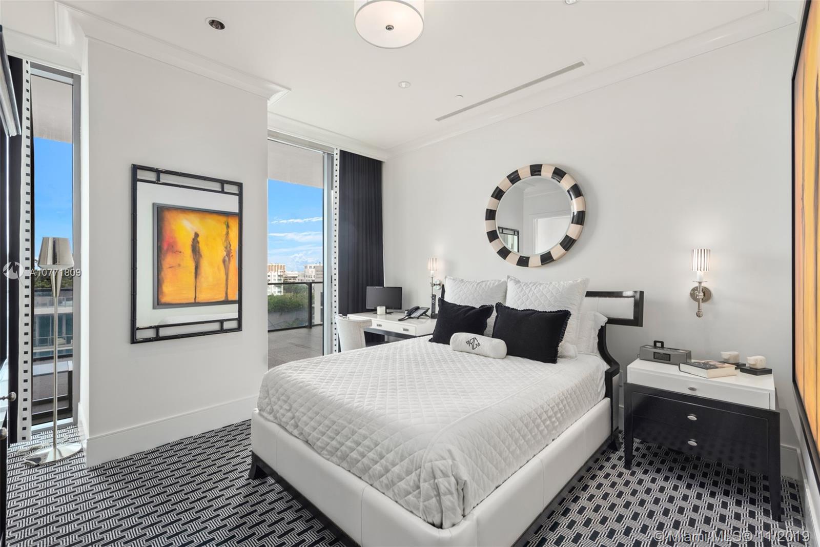 APOGEE CONDO - Residential