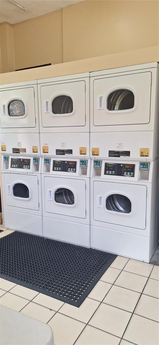 HAMPTON COURT CONDO - Residential Lease