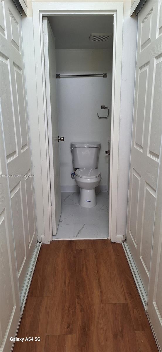 HAMPTON COURT CONDO - Residential Lease