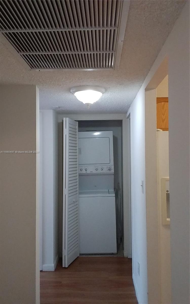 HAMPTON COURT CONDO - Residential Lease