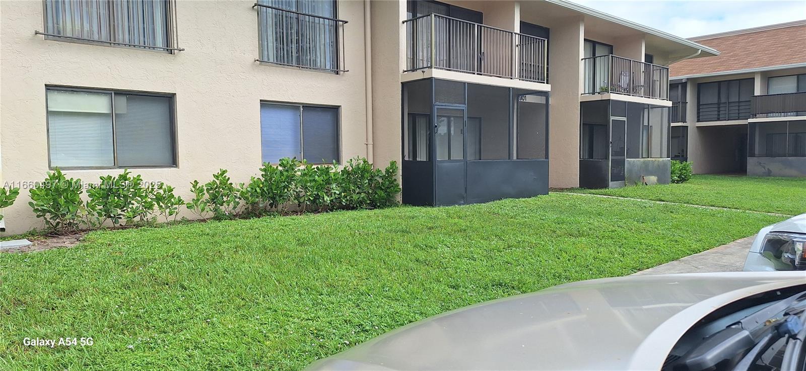 HAMPTON COURT CONDO - Residential Lease