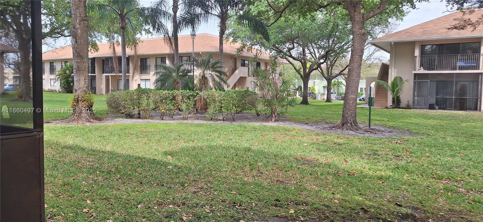 HAMPTON COURT CONDO - Residential Lease