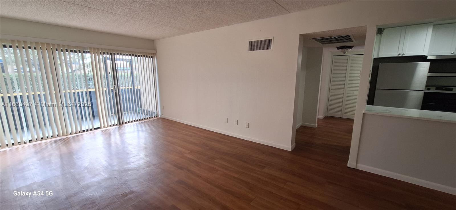 HAMPTON COURT CONDO - Residential Lease