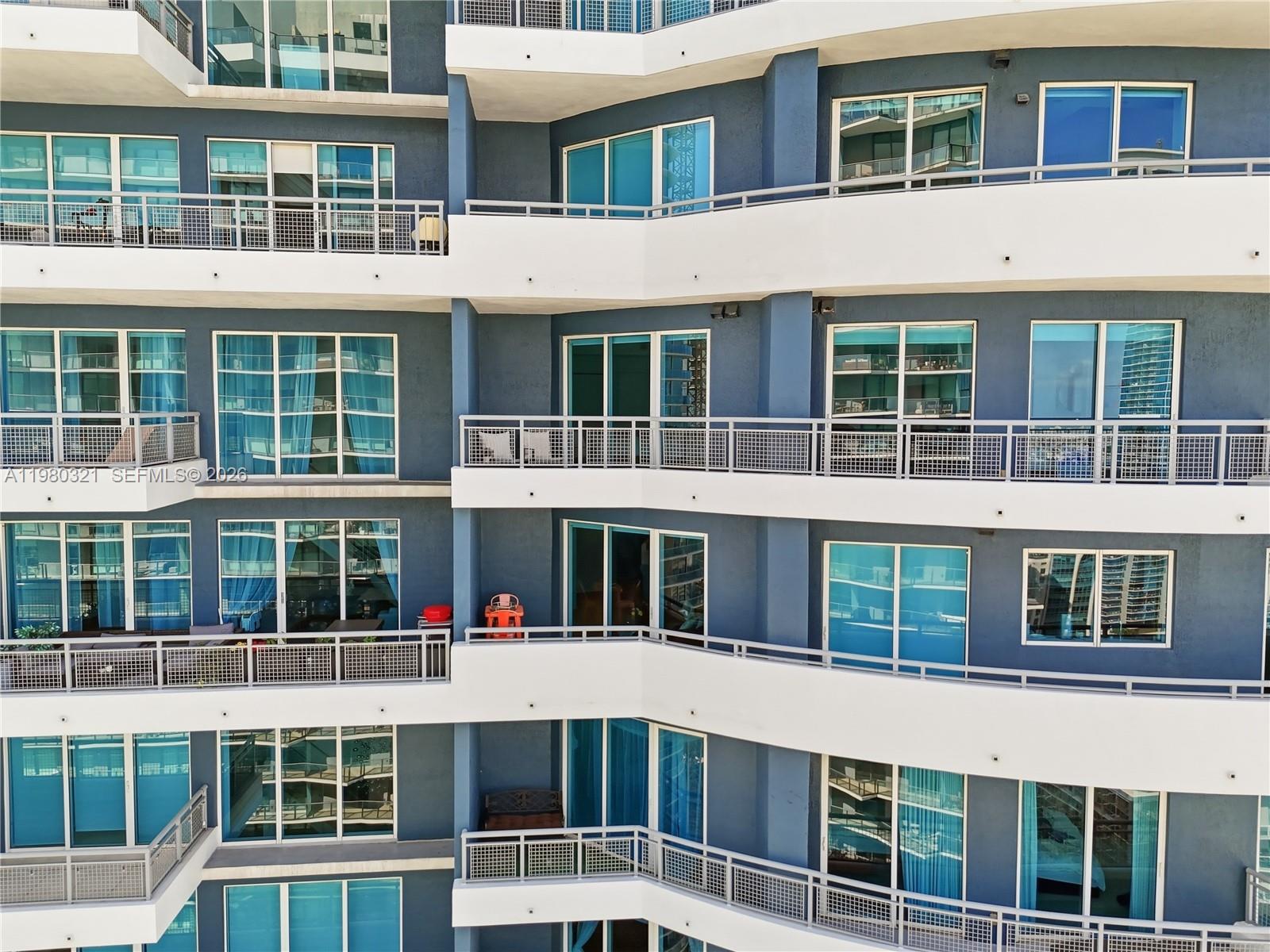 INFINITY AT BRICKELL COND - Residential
