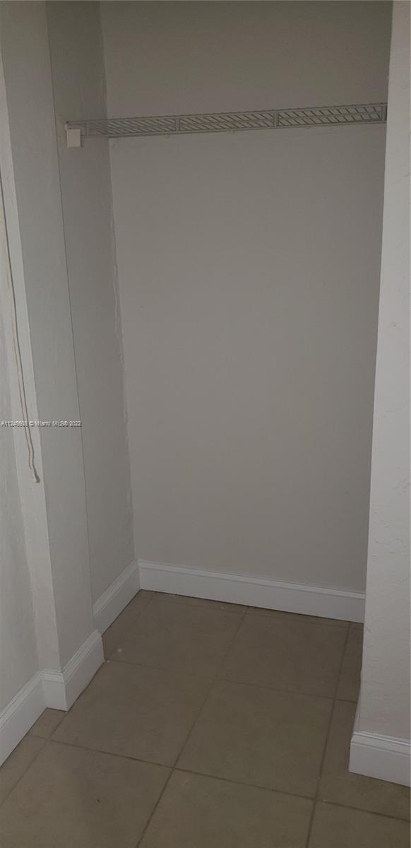 PINEWOOD PARK PL AMD 2ND - Residential Lease