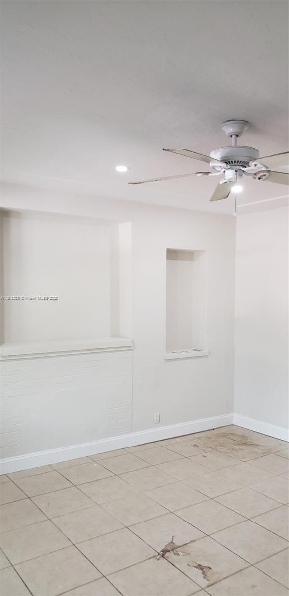 PINEWOOD PARK PL AMD 2ND - Residential Lease