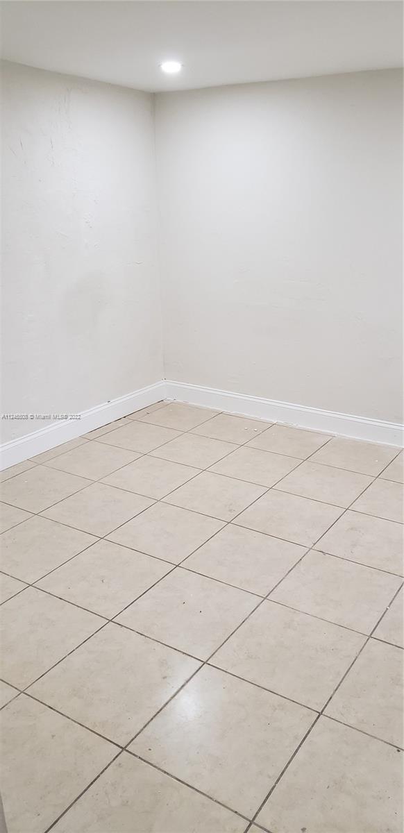 PINEWOOD PARK PL AMD 2ND - Residential Lease
