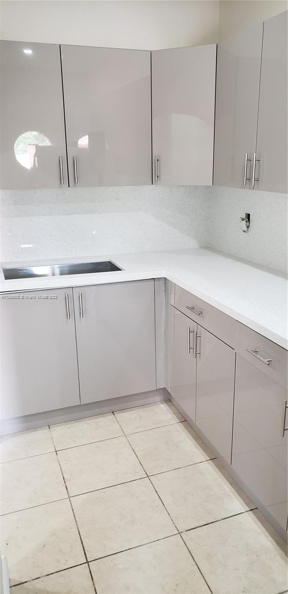 PINEWOOD PARK PL AMD 2ND - Residential Lease