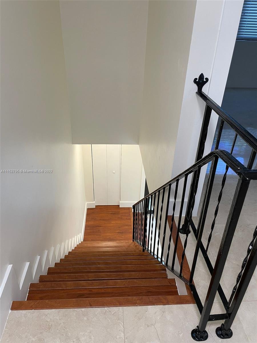 BEACH CLUB VILLAS CONDO - Residential Lease