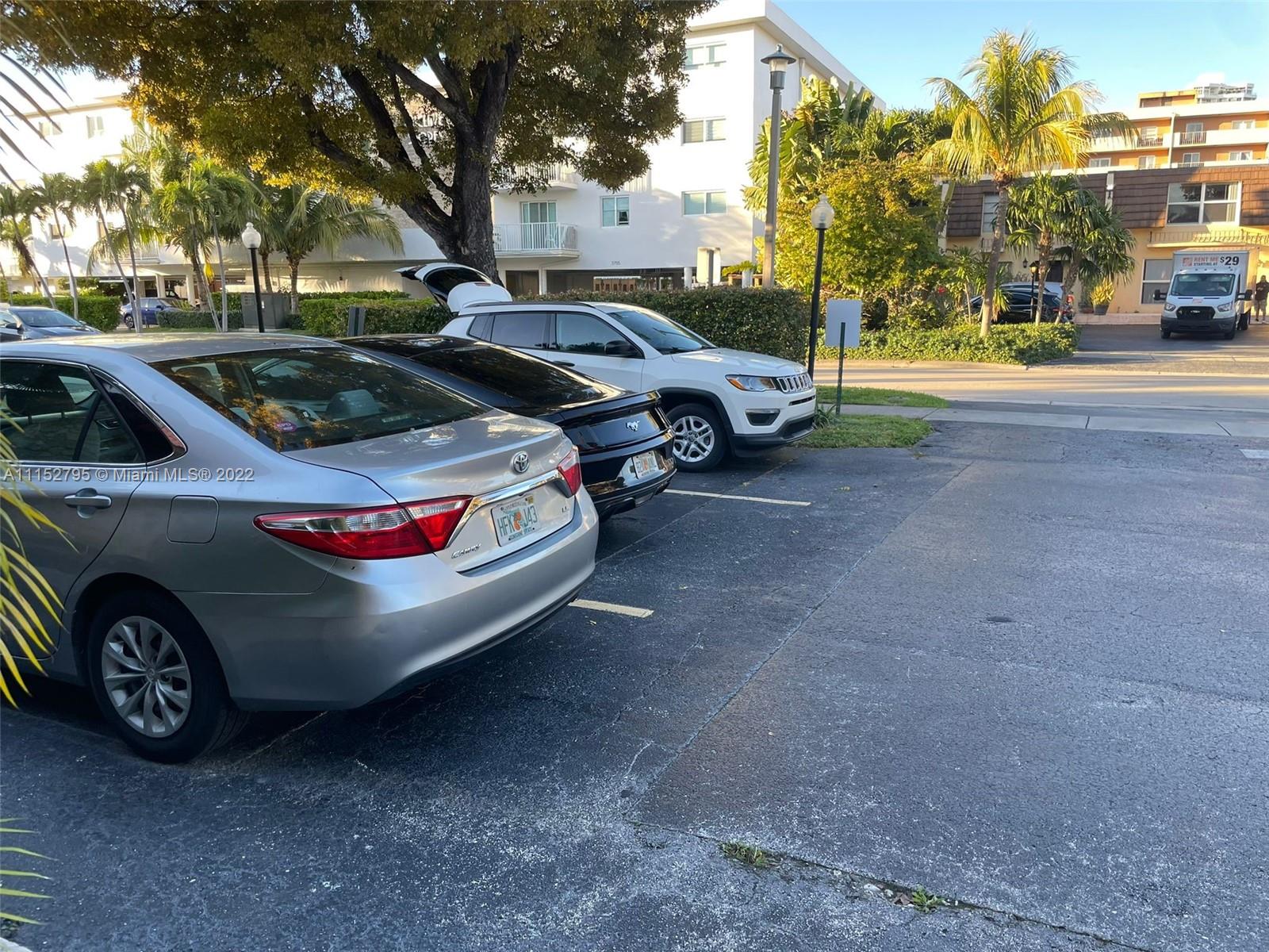 BEACH CLUB VILLAS CONDO - Residential Lease