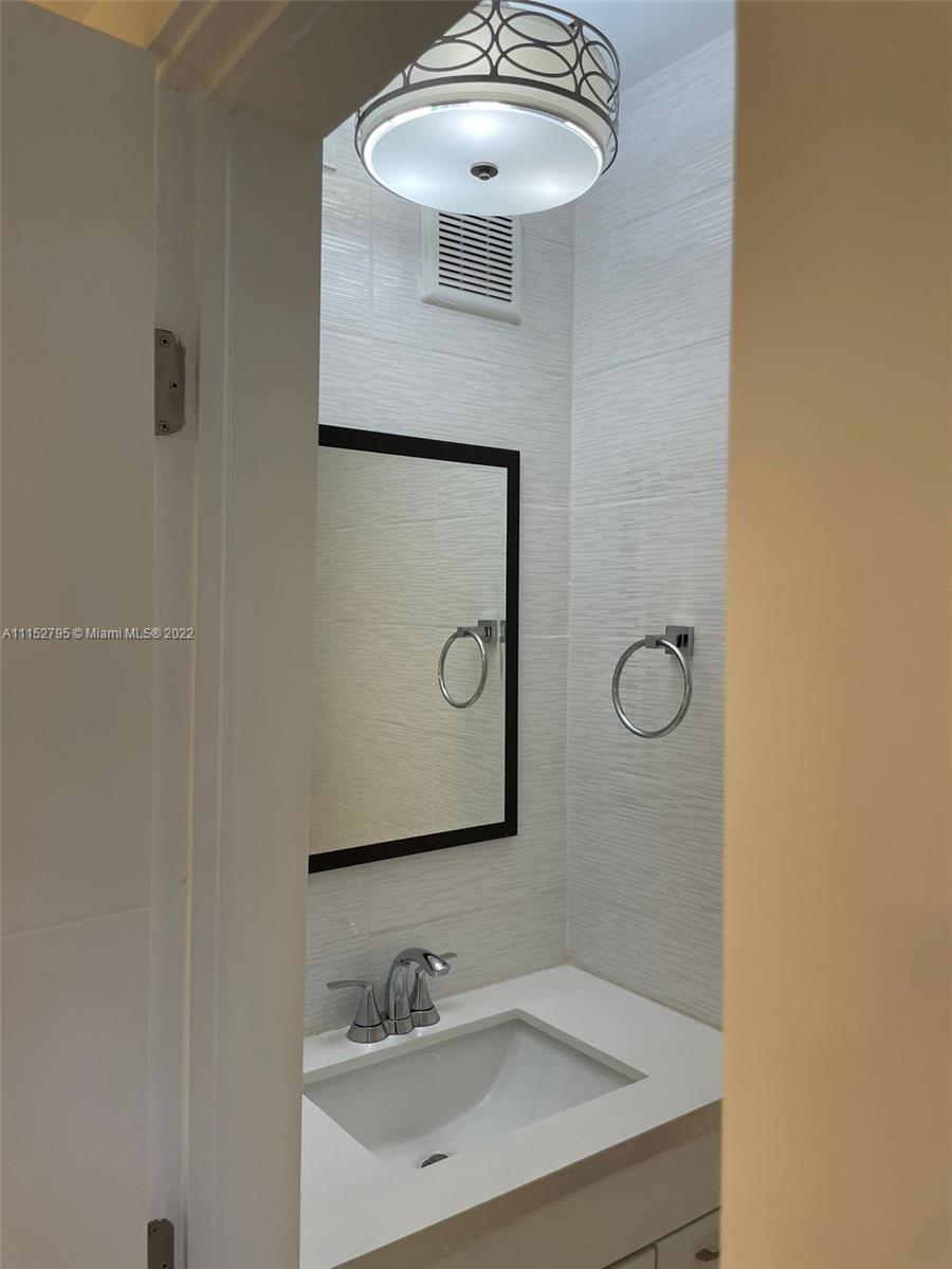 BEACH CLUB VILLAS CONDO - Residential Lease