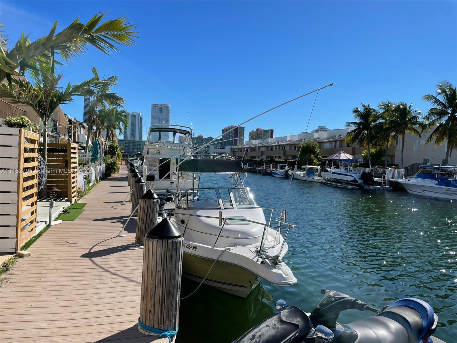 BEACH CLUB VILLAS CONDO - Residential Lease
