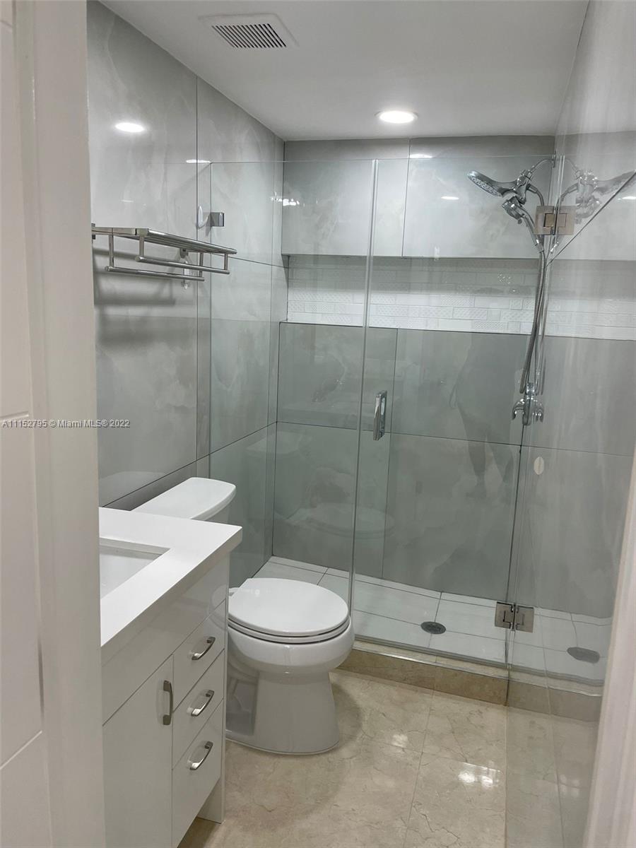 BEACH CLUB VILLAS CONDO - Residential Lease