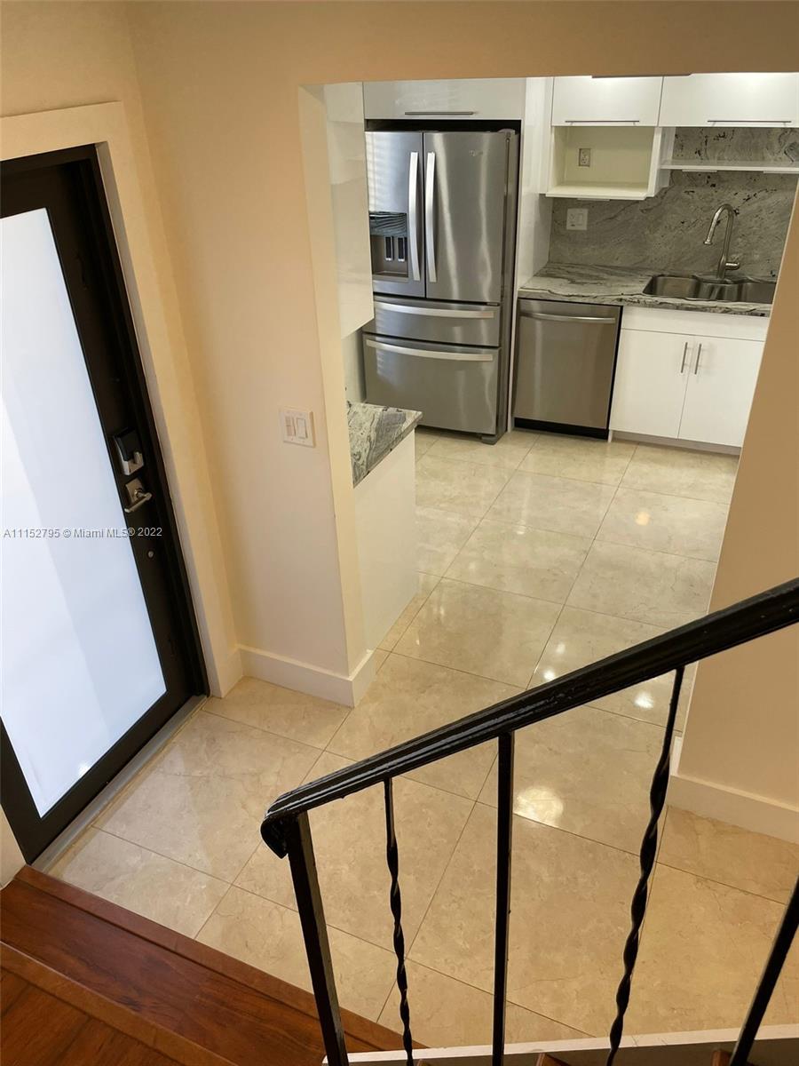 BEACH CLUB VILLAS CONDO - Residential Lease
