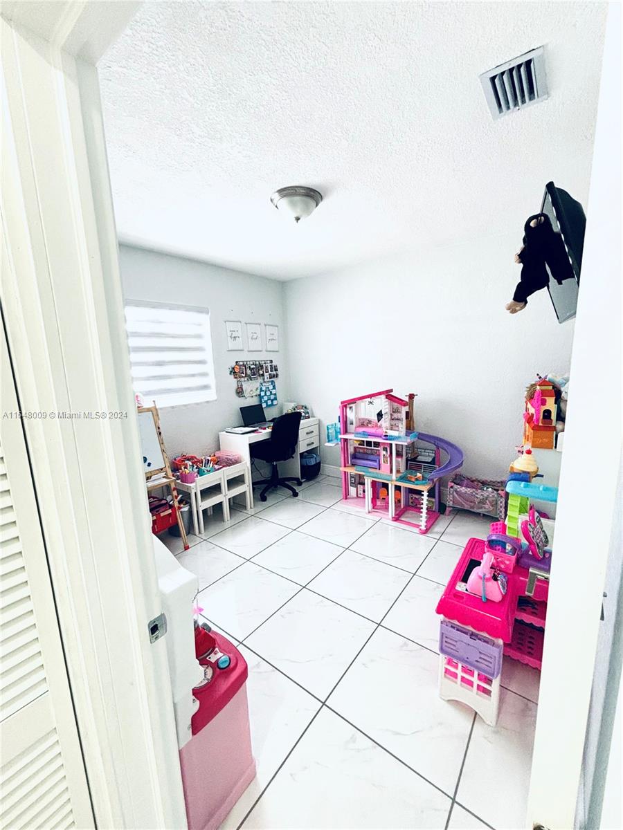 RICMAR HEIGHTS - Residential