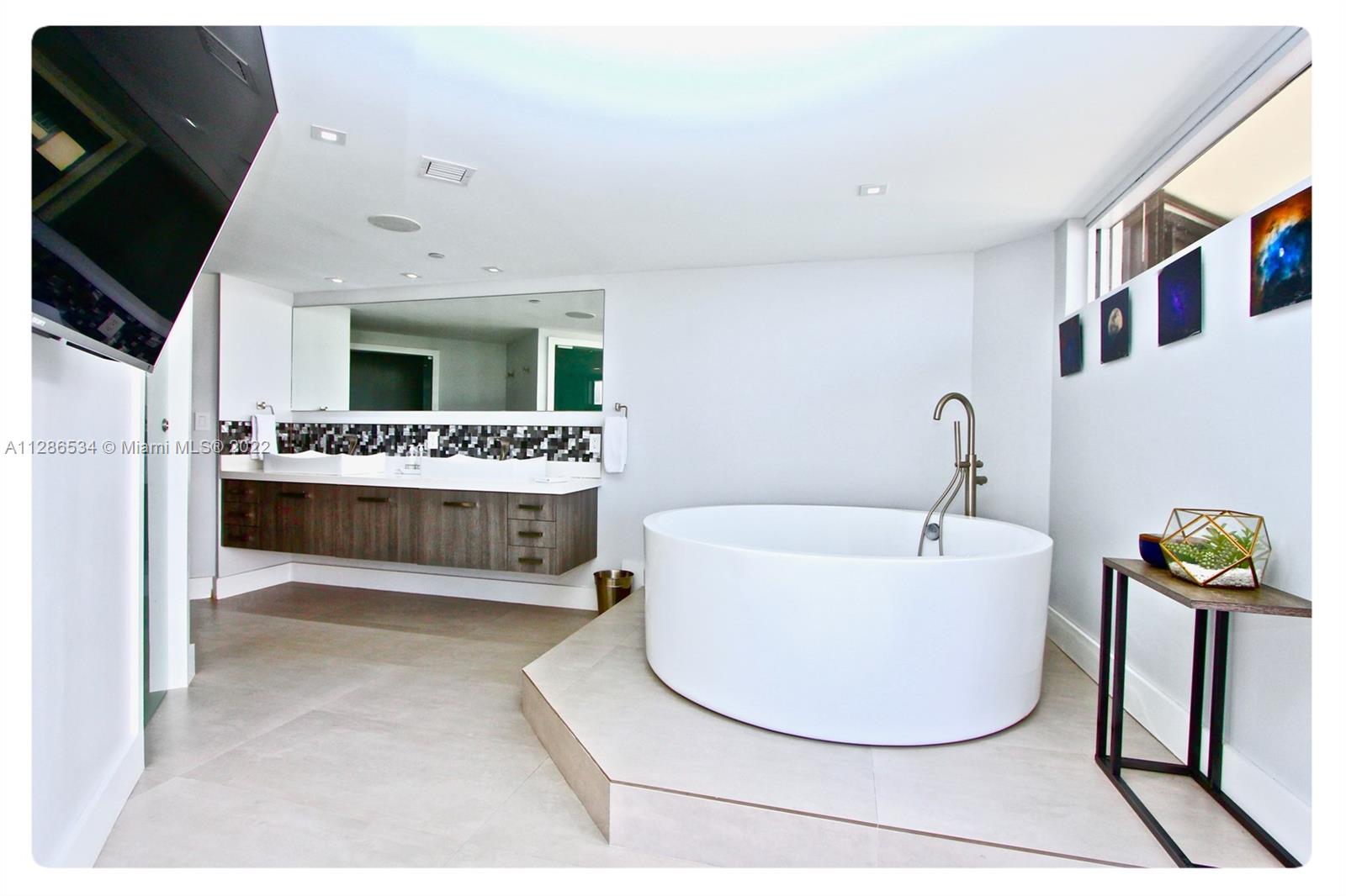 3000 ISL BLVD WILLIAMS IS - Residential Lease