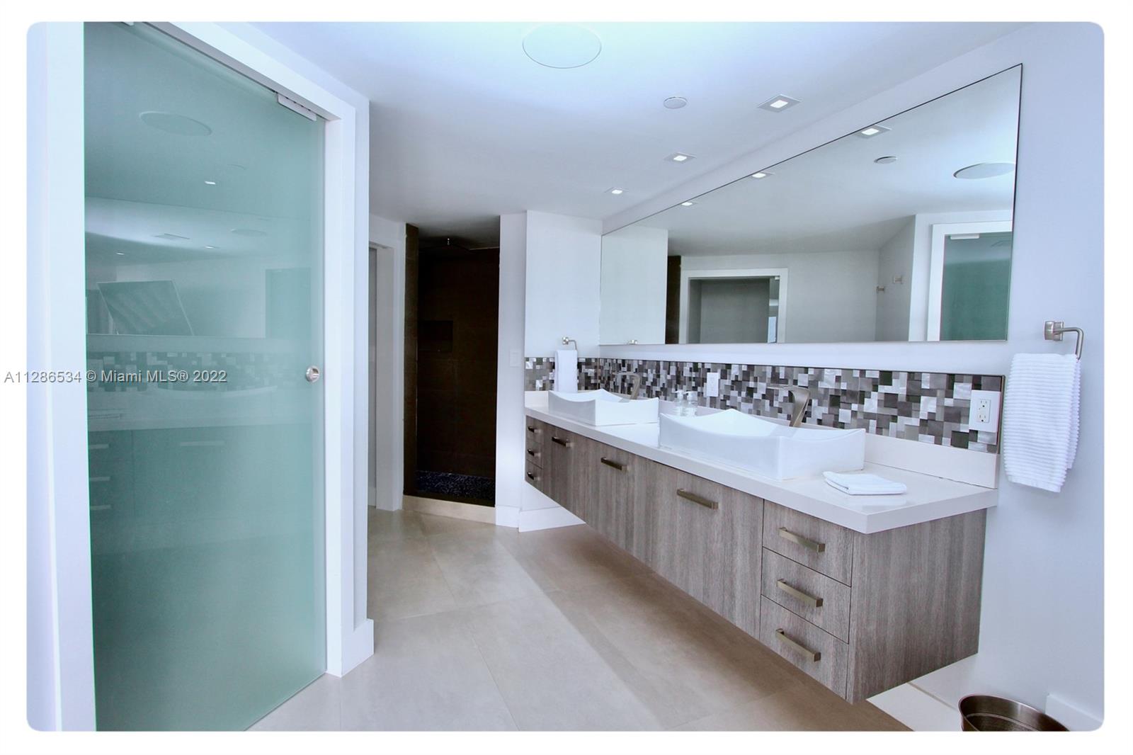 3000 ISL BLVD WILLIAMS IS - Residential Lease