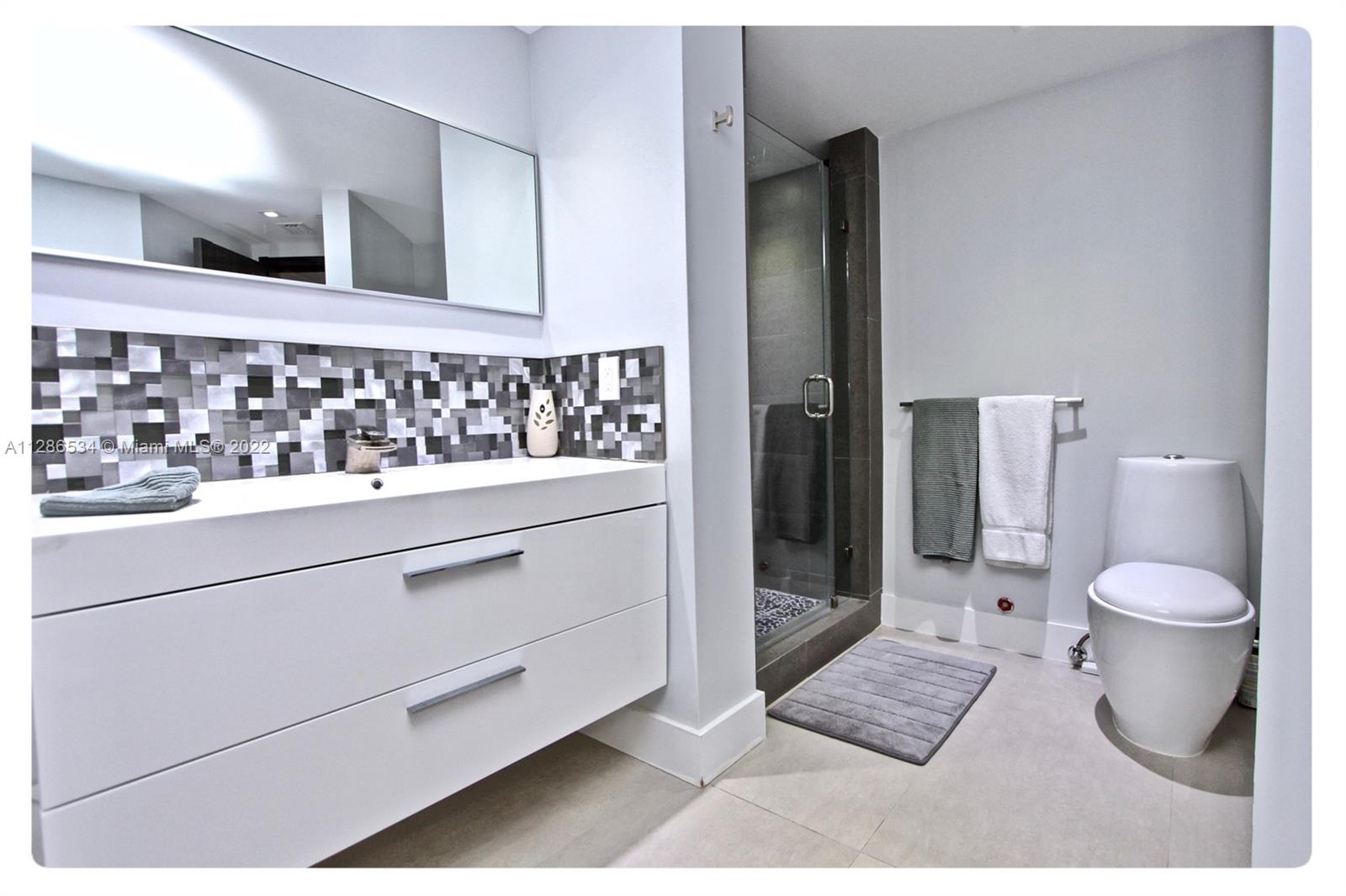 3000 ISL BLVD WILLIAMS IS - Residential Lease