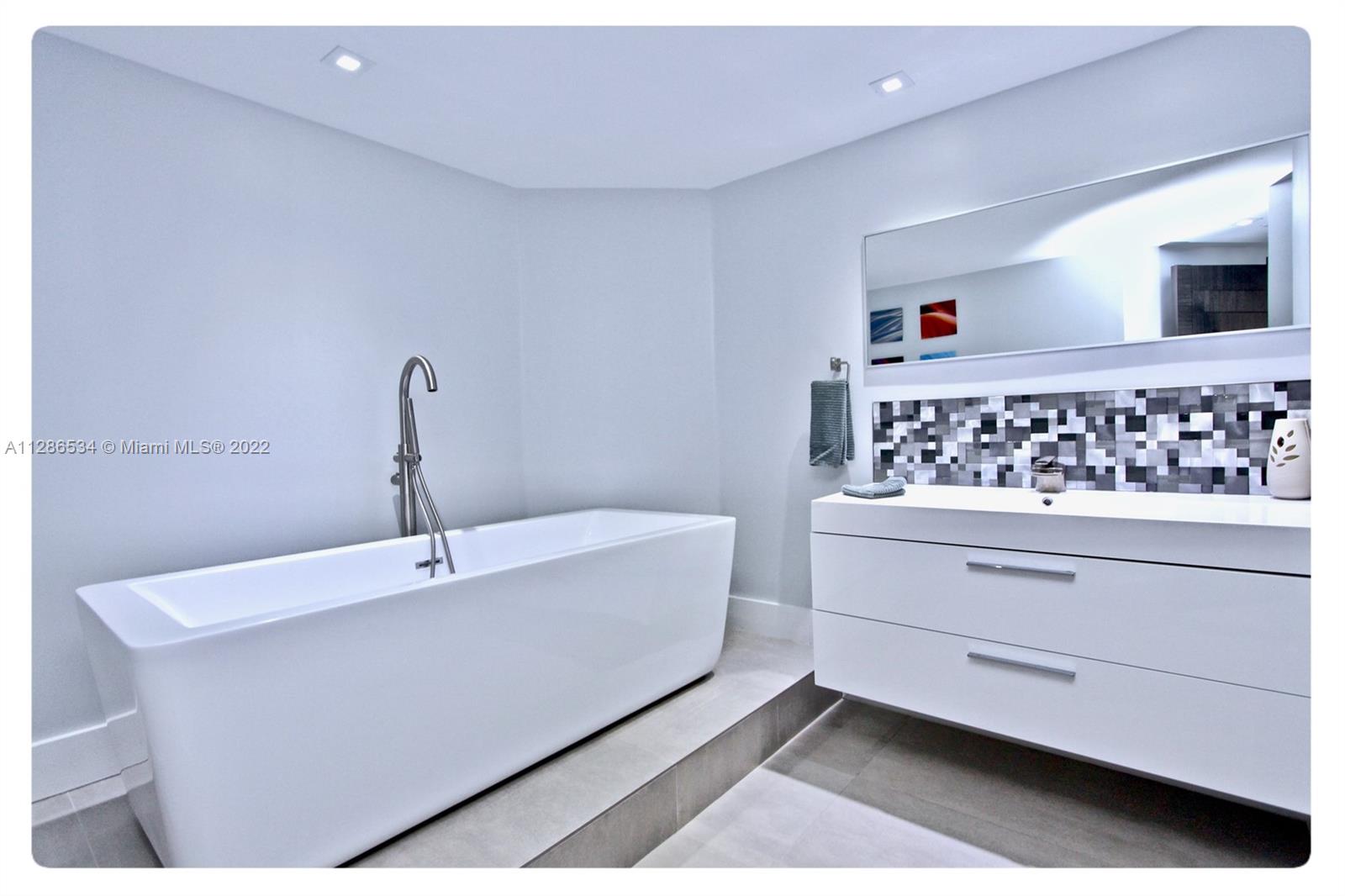 3000 ISL BLVD WILLIAMS IS - Residential Lease