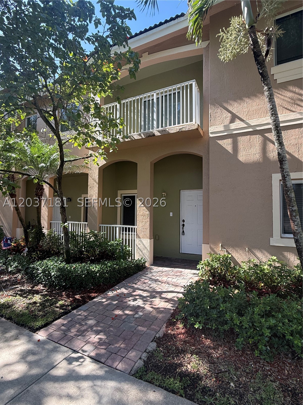 CALI GREENS - Residential Lease