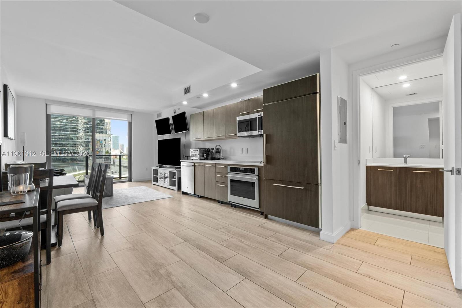 BRICKELL HEIGHTS EAST CON - Residential