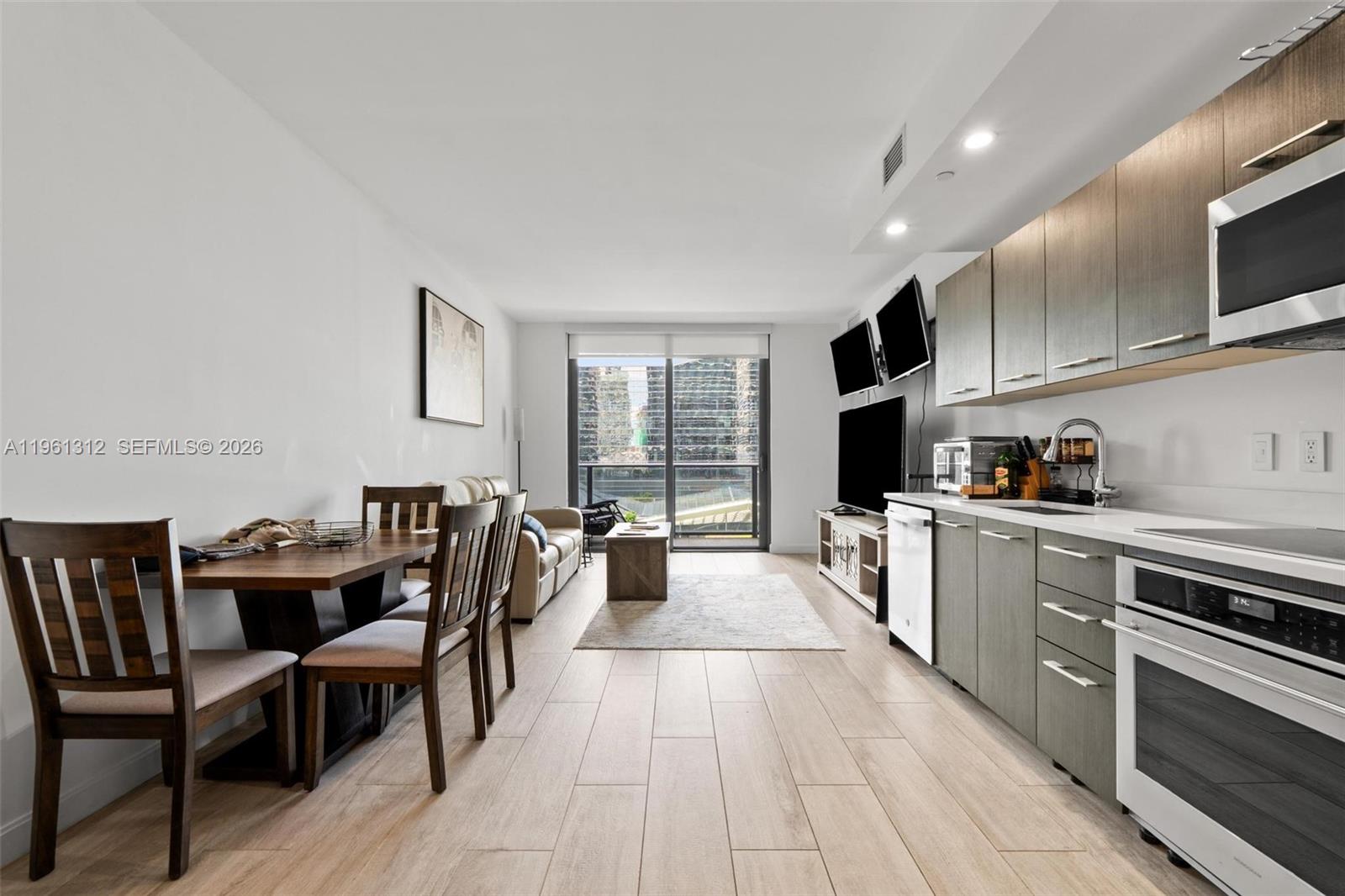 BRICKELL HEIGHTS EAST CON - Residential