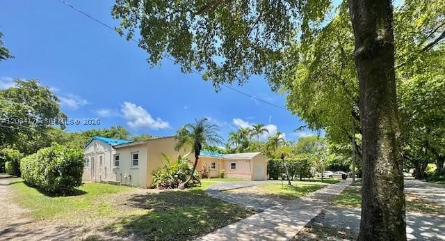 COCONUT GROVE SEC 1-CORAL - Residential