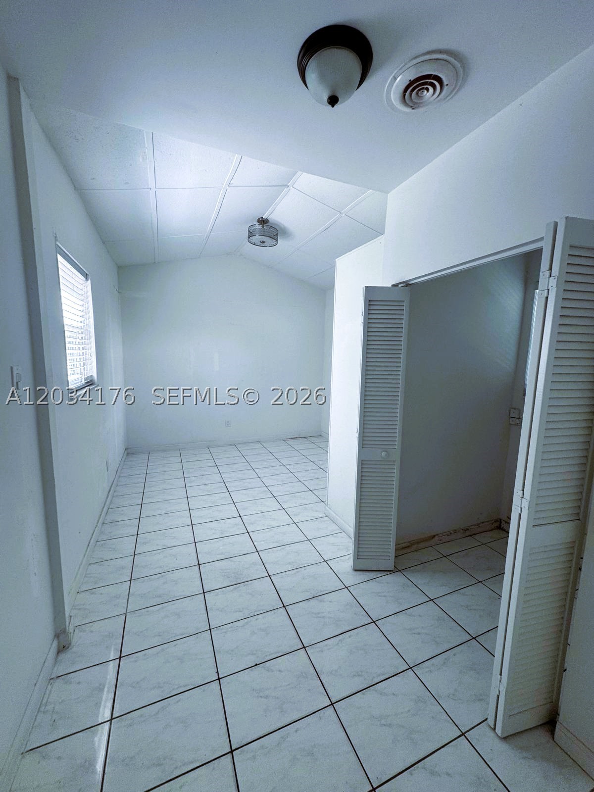 COCONUT GROVE SEC 1-CORAL - Residential