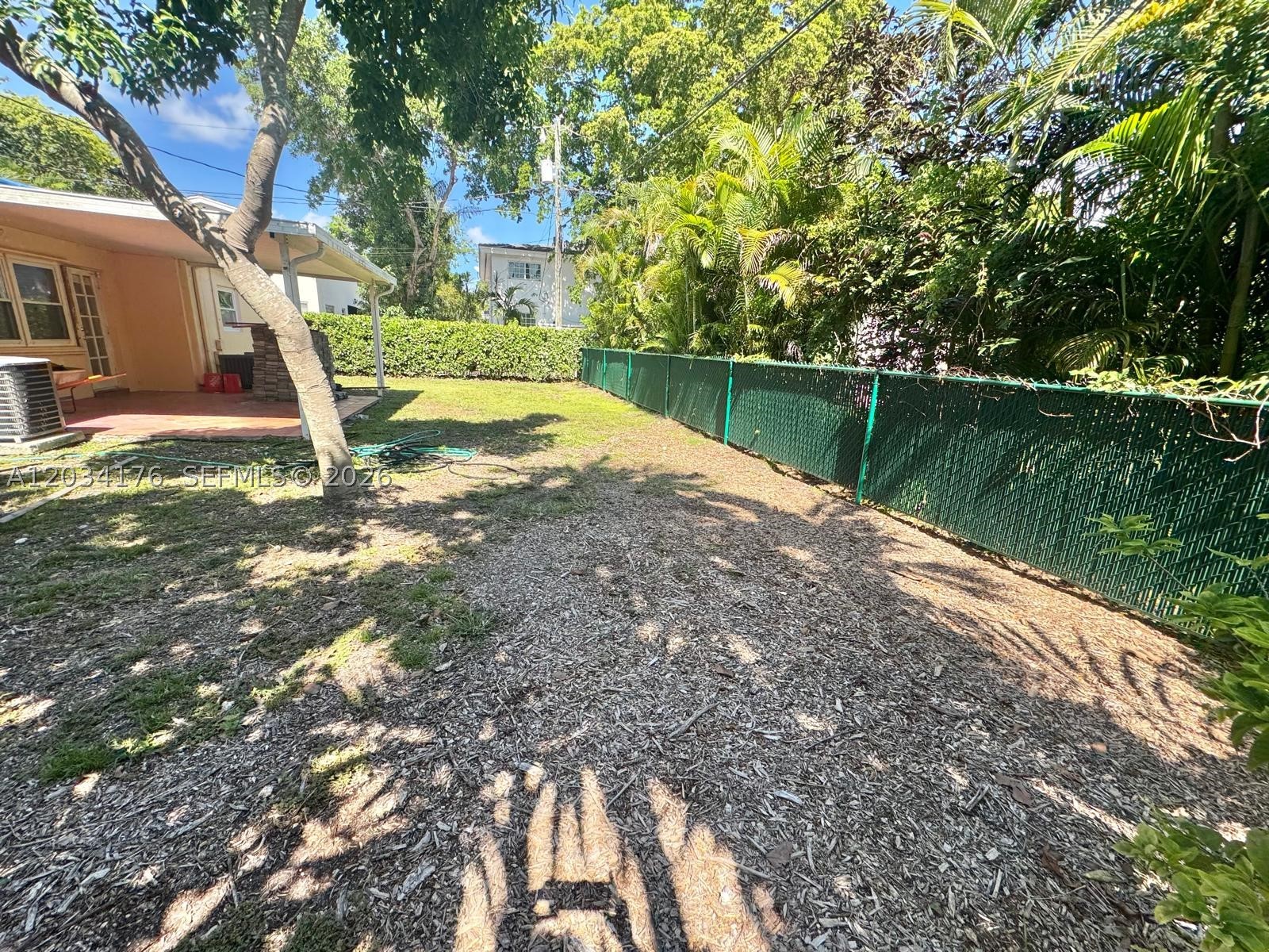 COCONUT GROVE SEC 1-CORAL - Residential
