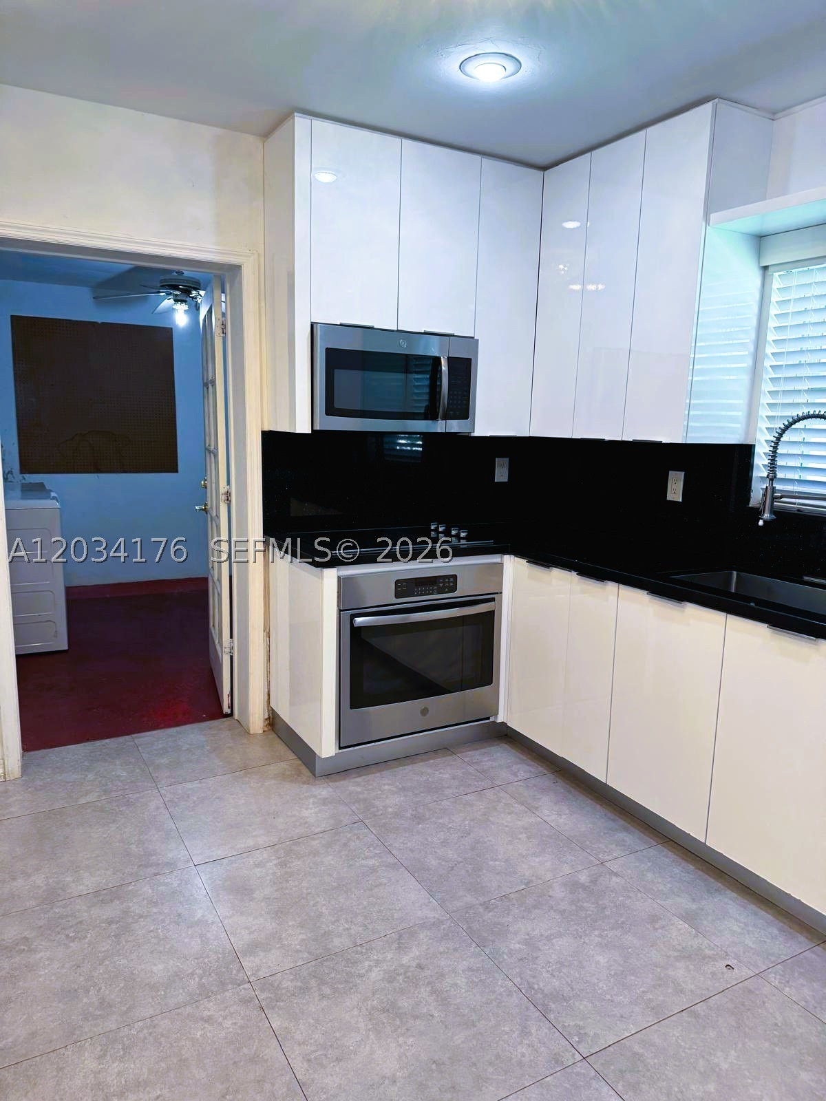 COCONUT GROVE SEC 1-CORAL - Residential