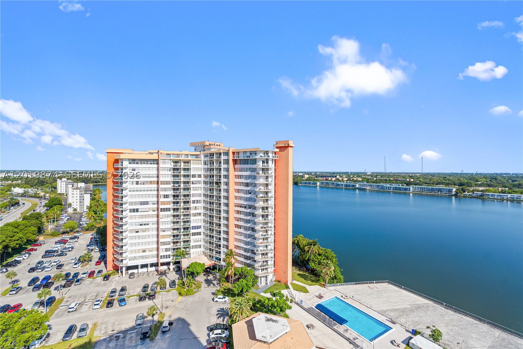 BUCKLEY TOWERS CONDO - EA - Residential