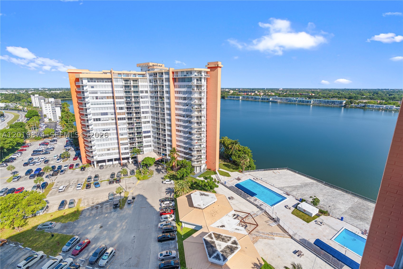 BUCKLEY TOWERS CONDO - EA - Residential