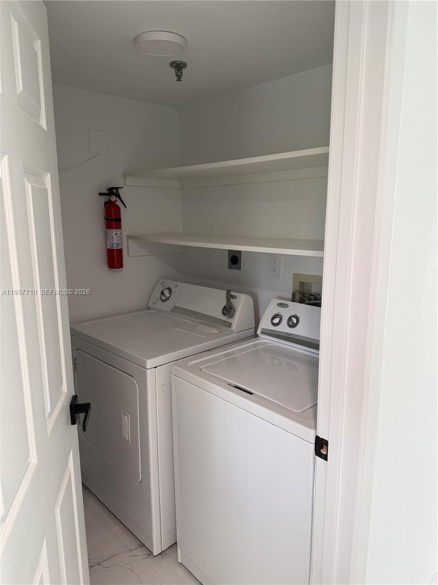 HUNTINGTON LAKES SEC FIVE - Residential