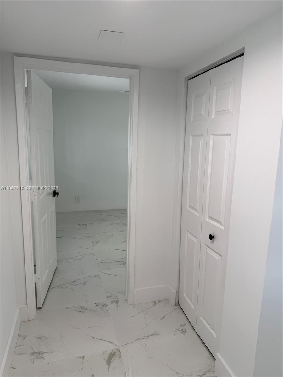 HUNTINGTON LAKES SEC FIVE - Residential