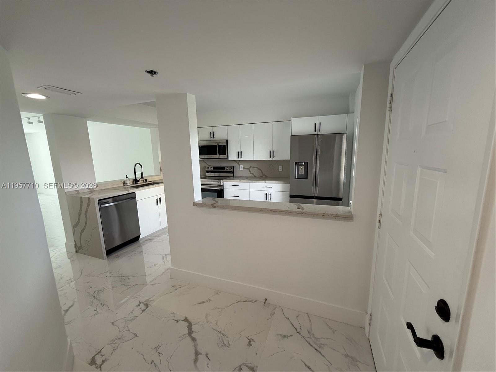 HUNTINGTON LAKES SEC FIVE - Residential