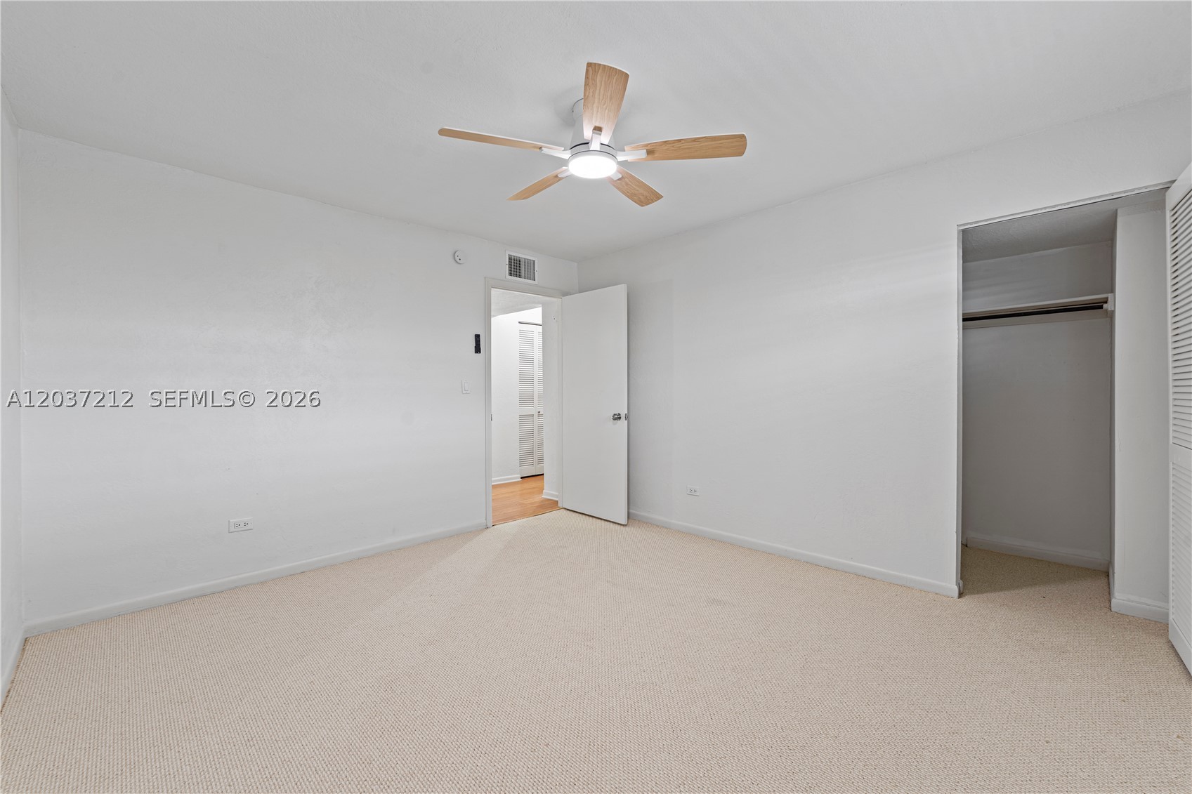 ANCHOR CONDOMINIUM - Residential