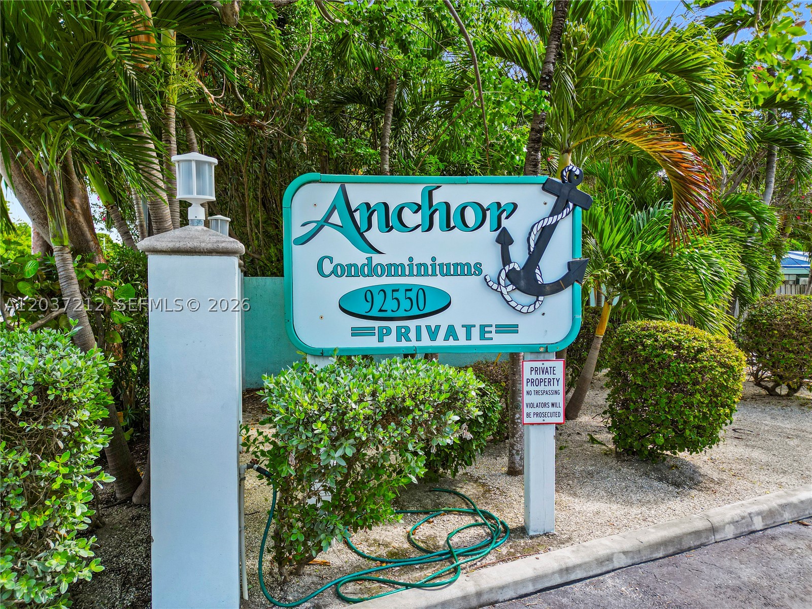 ANCHOR CONDOMINIUM - Residential