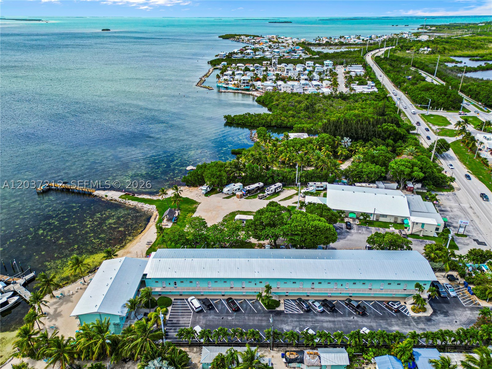 ANCHOR CONDOMINIUM - Residential