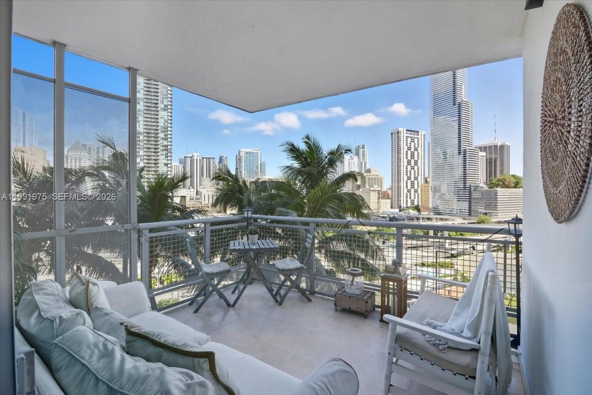 WIND CONDO - Residential