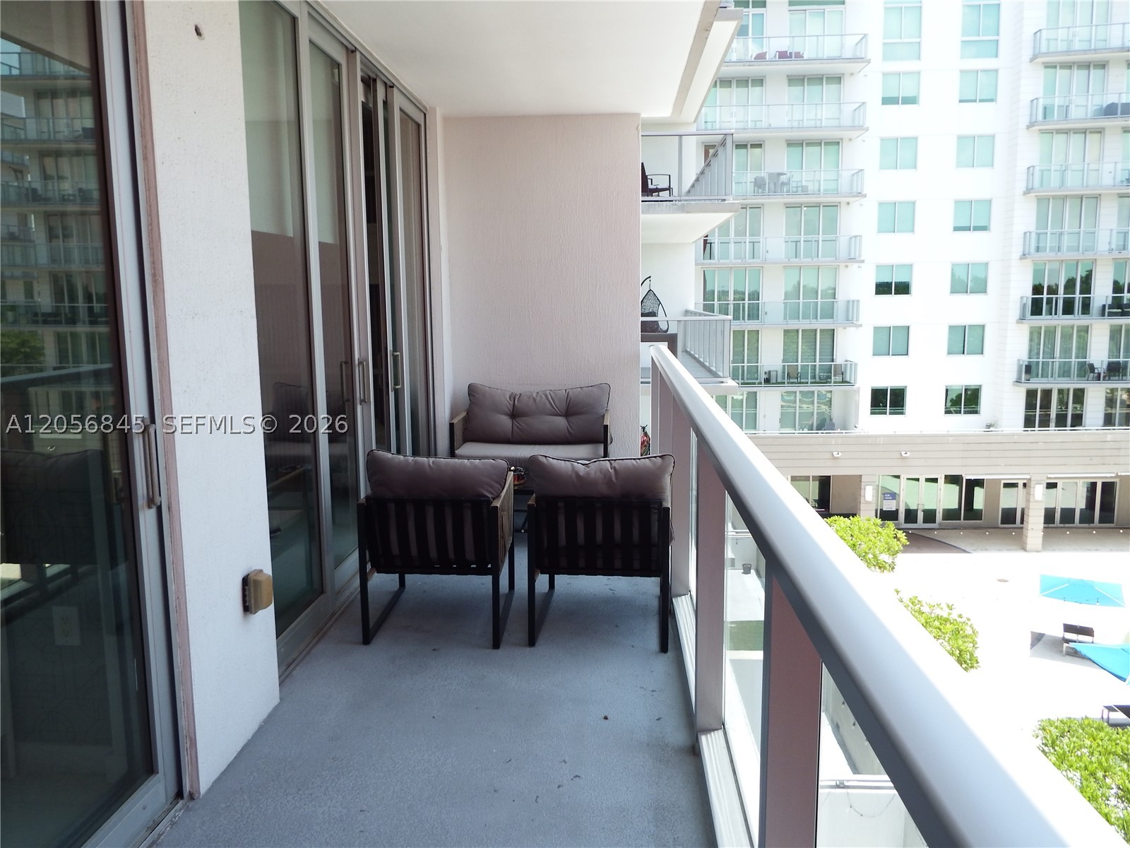 MIDTOWN AT DORAL - Residential Lease