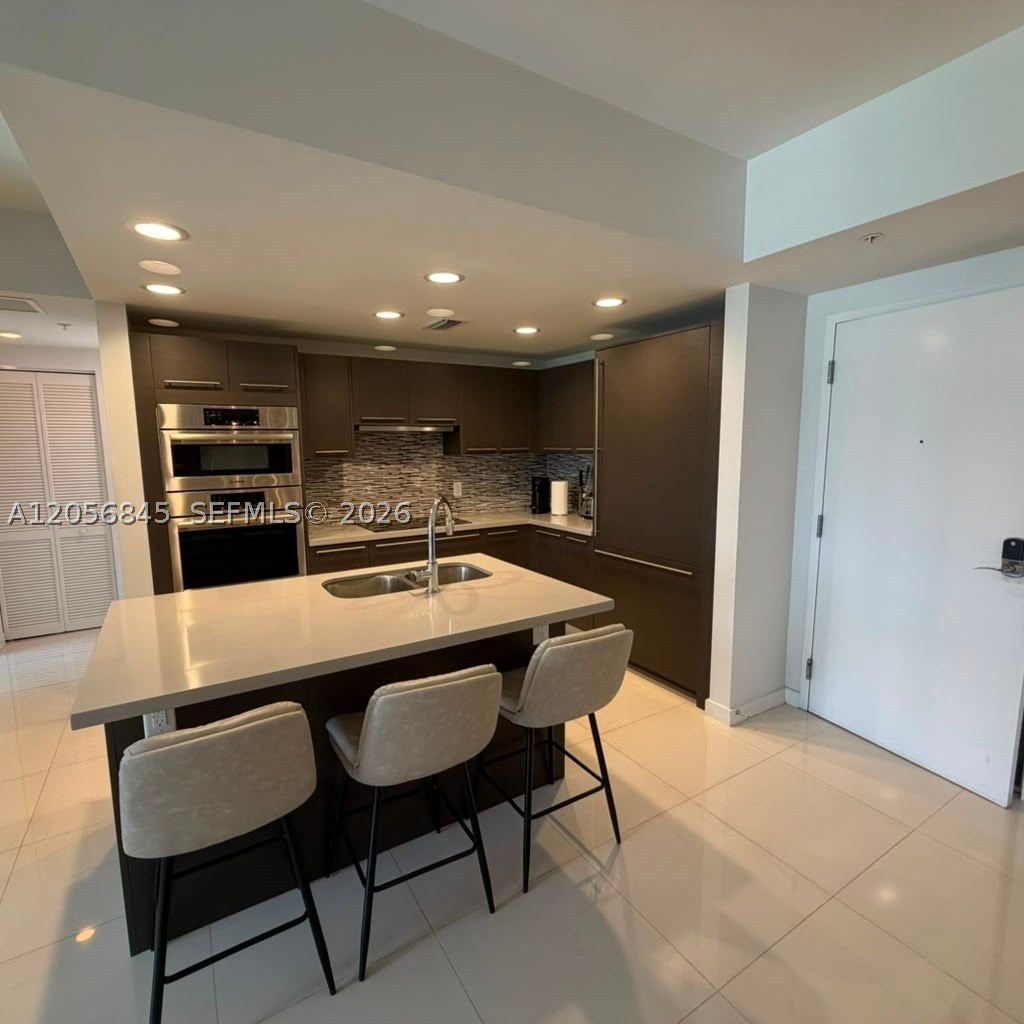 MIDTOWN AT DORAL - Residential Lease