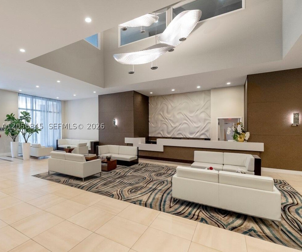MIDTOWN AT DORAL - Residential Lease