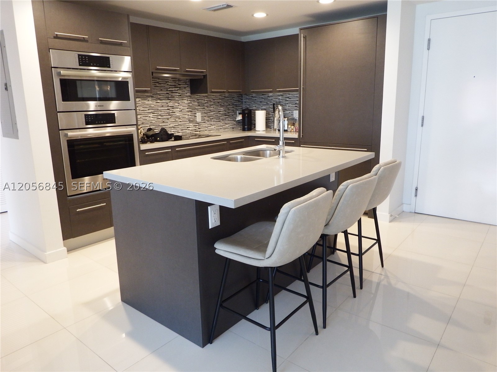 MIDTOWN AT DORAL - Residential Lease