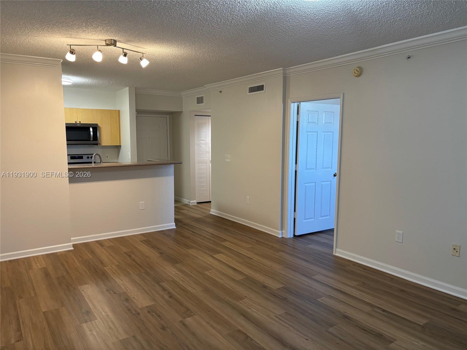 REGENT PARK CONDO - Residential